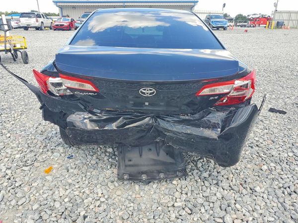 2014 TOYOTA CAMRY