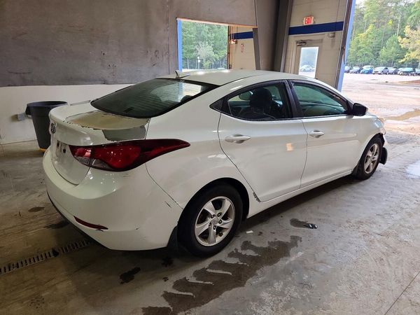 2015 HYUNDAI ELANTRA GLS(Middle)