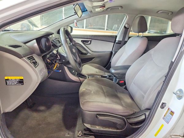 2015 HYUNDAI ELANTRA GLS(Middle)