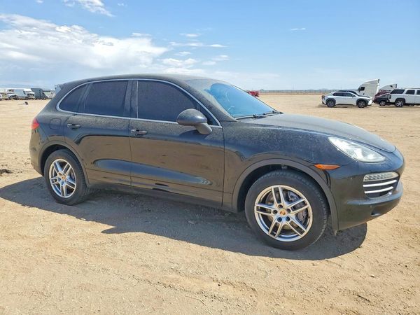 2014 PORSCHE CAYENNE