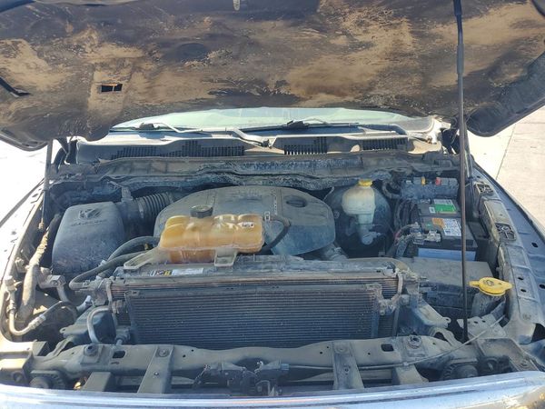 2016 RAM 1500 SLT