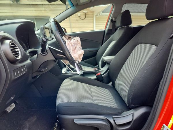 2019 HYUNDAI KONA SEL