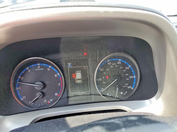 2018 TOYOTA RAV4 LE