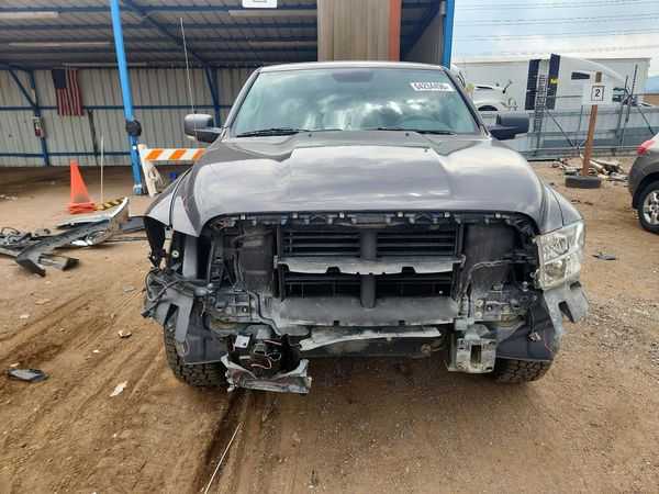 2017 RAM 1500 SLT