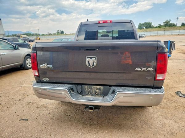 2017 RAM 1500 SLT