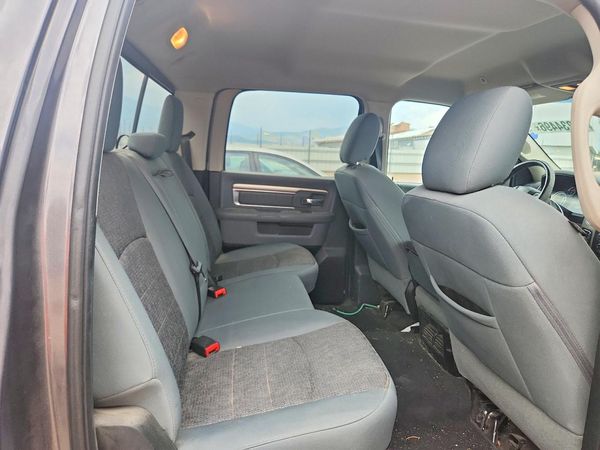 2017 RAM 1500 SLT