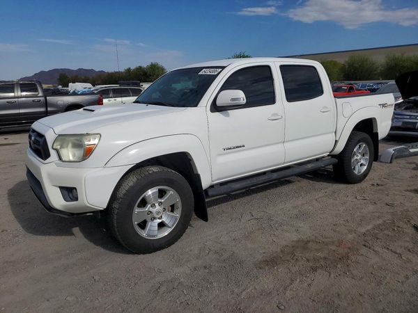 2015 TOYOTA TACOMA Delux Grade