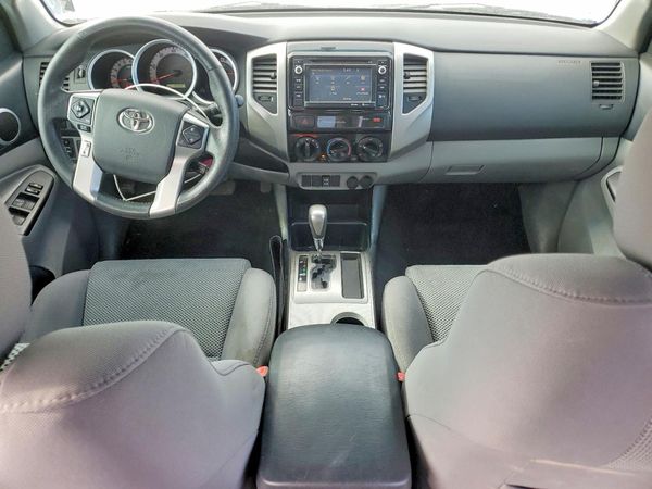 2015 TOYOTA TACOMA Delux Grade