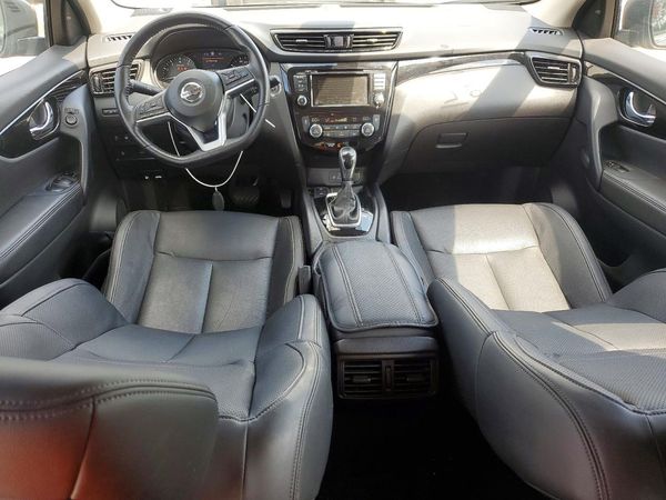 2022 NISSAN ROGUE SPORT SL