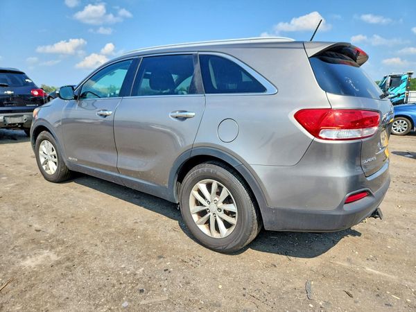 2017 KIA SORENTO L, LX