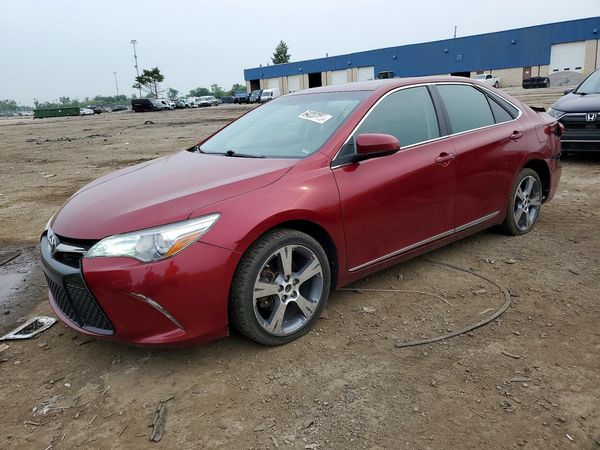 2016 TOYOTA CAMRY