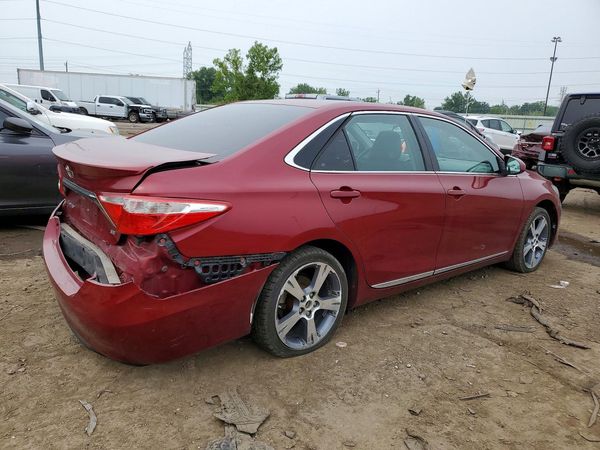 2016 TOYOTA CAMRY