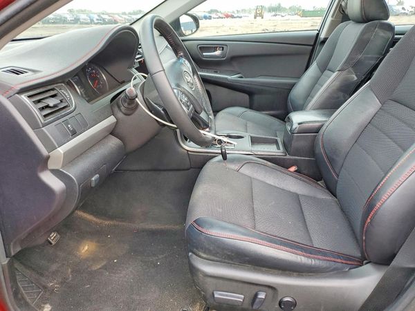 2016 TOYOTA CAMRY