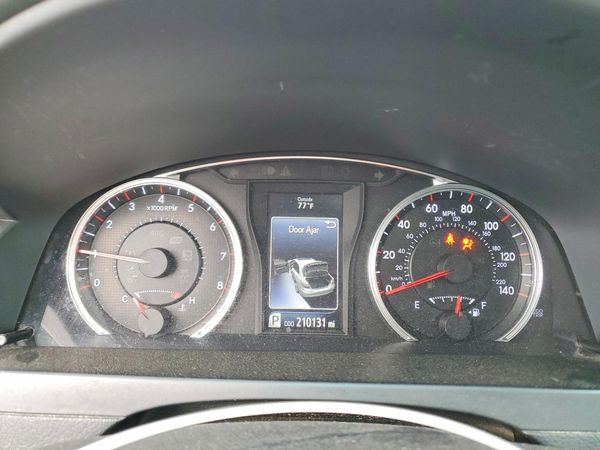 2016 TOYOTA CAMRY