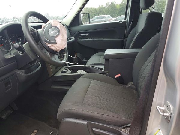 2012 JEEP LIBERTY Sport — DENT
