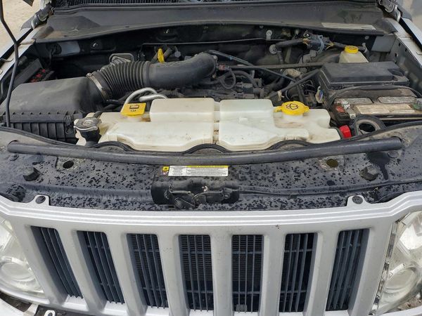 2012 JEEP LIBERTY Sport — Engine bay