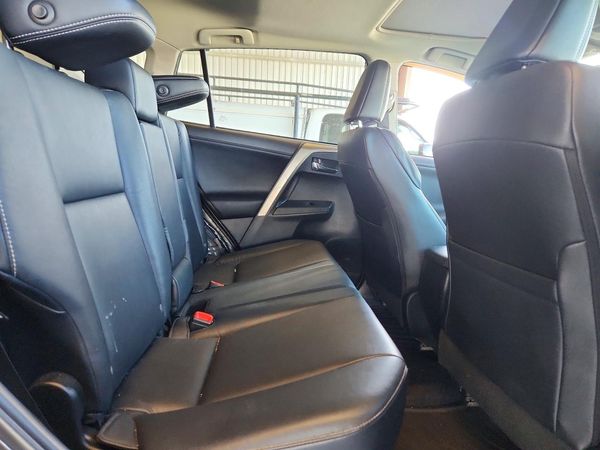 2015 TOYOTA RAV4 Limited (G Grade)