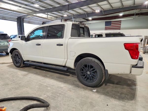 2019 NISSAN TITAN