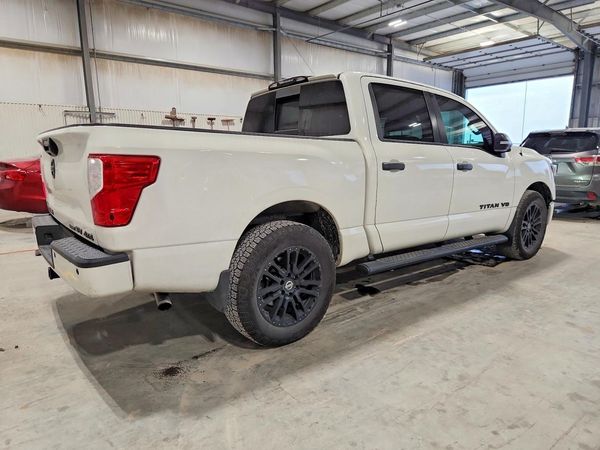 2019 NISSAN TITAN