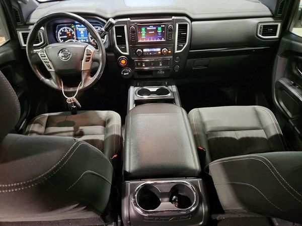 2019 NISSAN TITAN