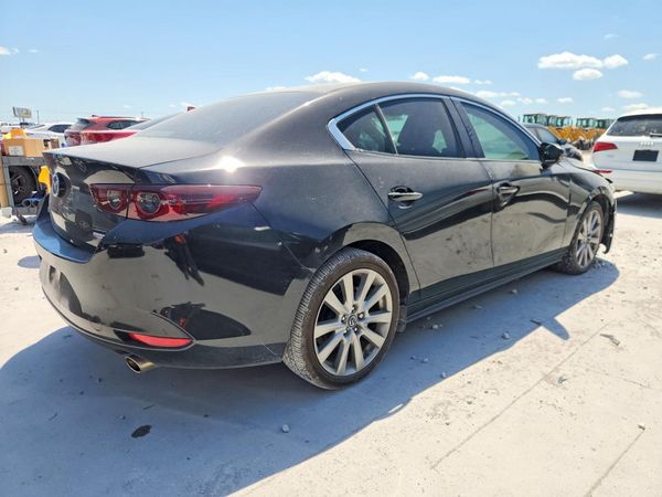 2021 MAZDA 3