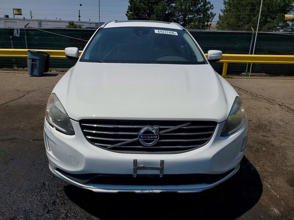 2016 VOLVO XC60