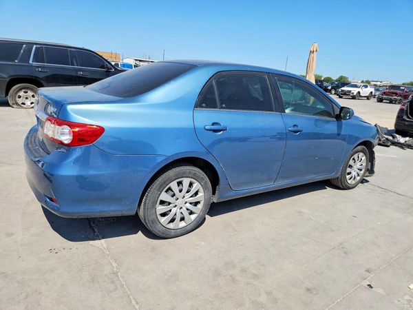 2013 TOYOTA COROLLA