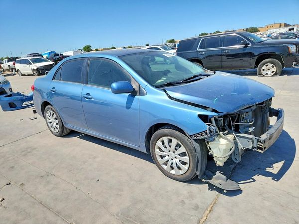 2013 TOYOTA COROLLA