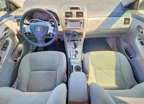 2013 TOYOTA COROLLA