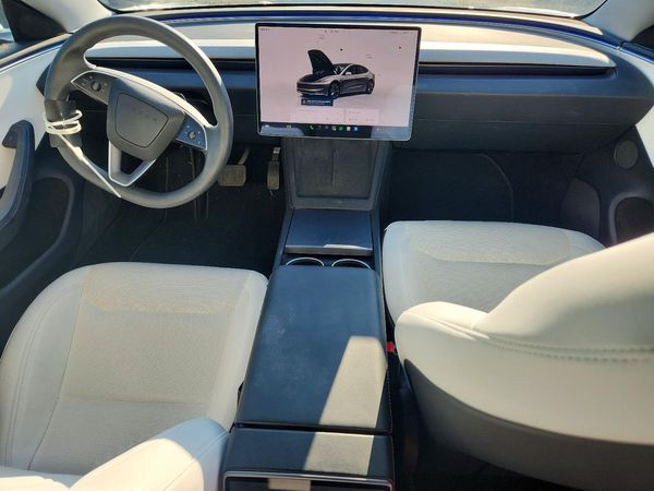 2025 TESLA MODEL 3
