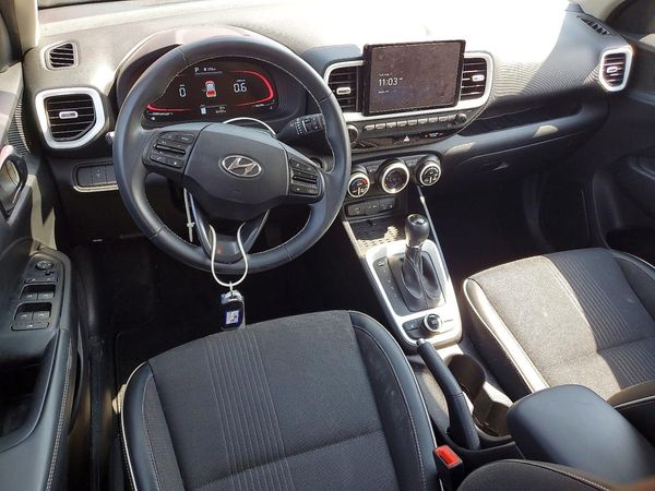 2023 HYUNDAI VENUE SEL, Limited