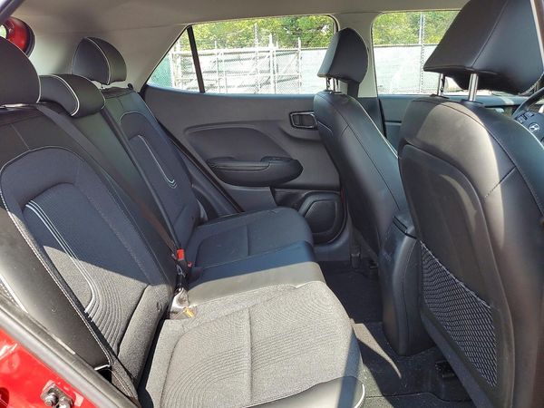 2023 HYUNDAI VENUE SEL, Limited
