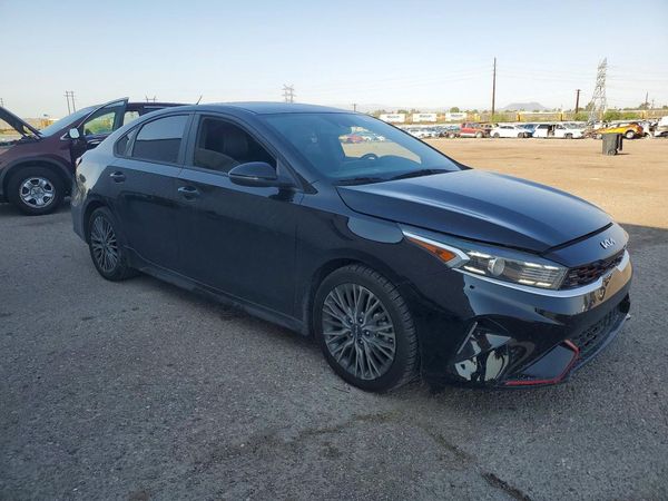 2022 KIA FORTE GT Line