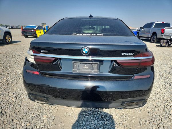 2016 BMW 750 xDrive