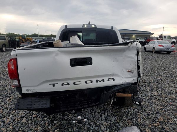 2019 TOYOTA TACOMA SR5
