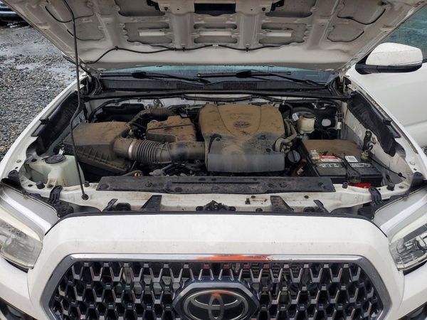 2019 TOYOTA TACOMA SR5