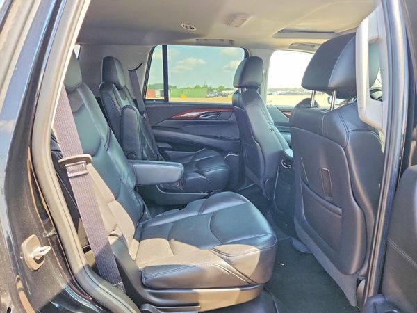 2018 CADILLAC ESCALADE