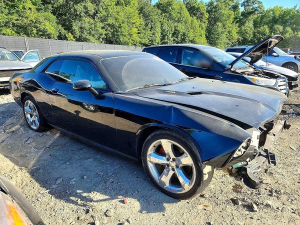 2013 DODGE CHALLENGER