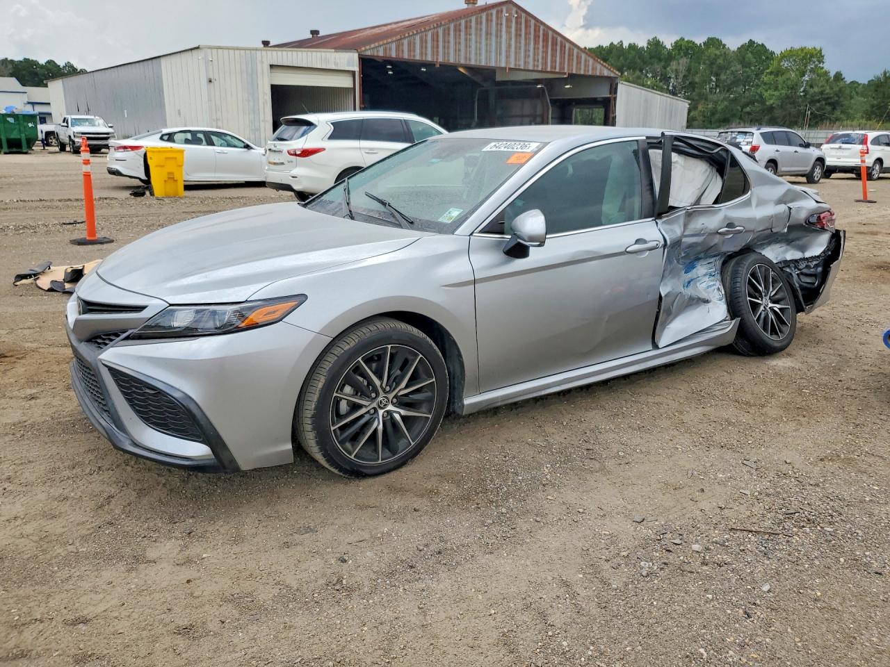 2023 TOYOTA CAMRY