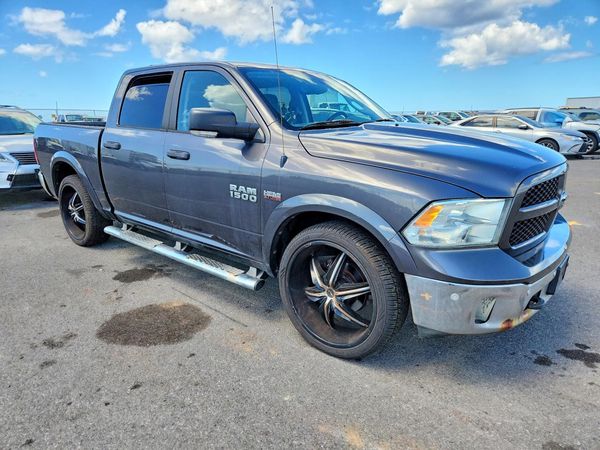 2014 RAM 1500 SLT