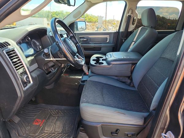 2014 RAM 1500 SLT