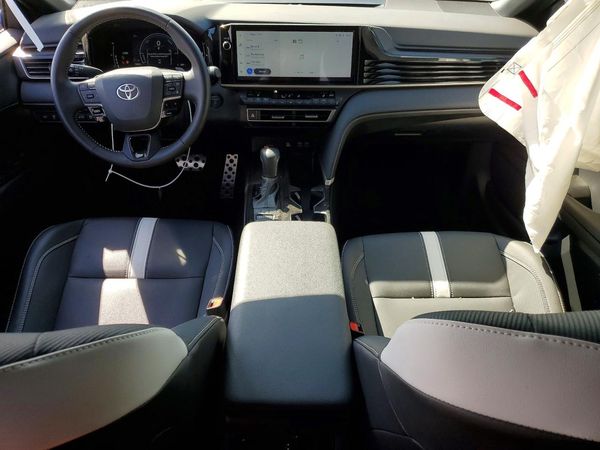 2026 TOYOTA CAMRY