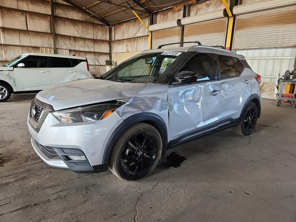 2020 NISSAN KICKS