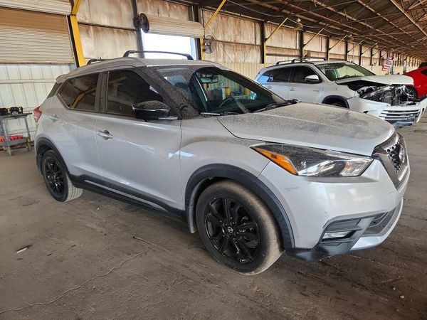 2020 NISSAN KICKS