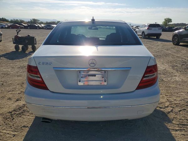 2012 MERCEDES-BENZ C C250