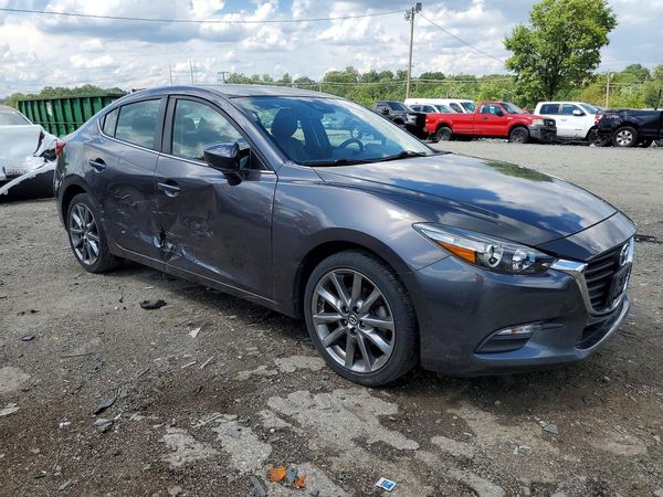 2018 MAZDA 3