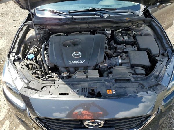 2018 MAZDA 3