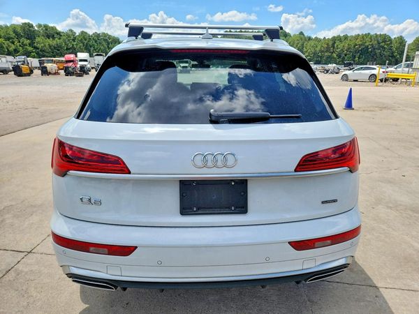 2022 AUDI Q5