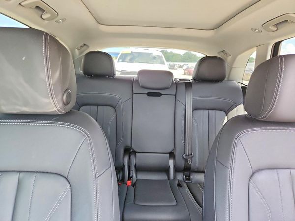 2022 AUDI Q5