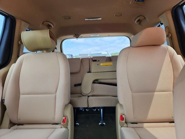 2016 KIA SEDONA